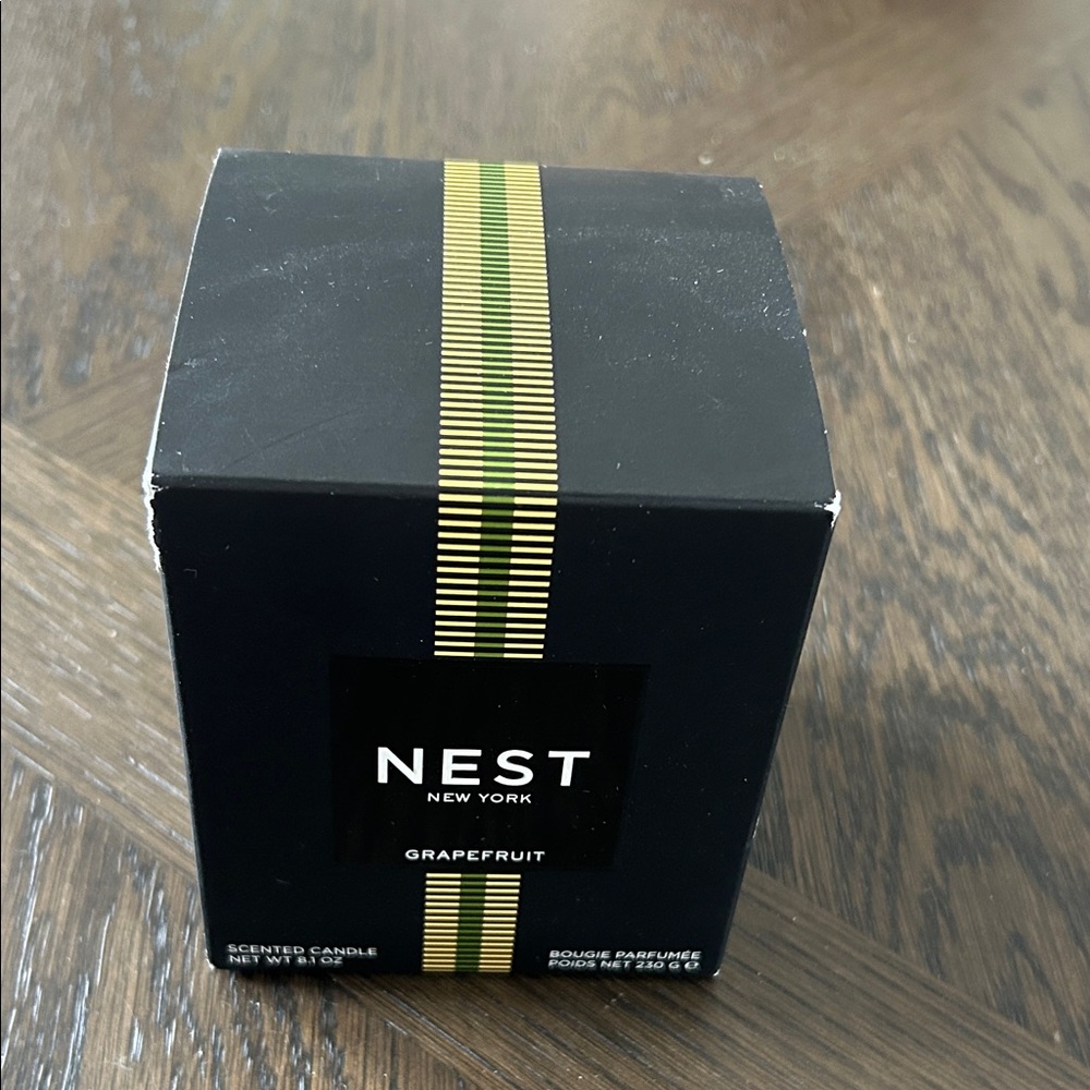 NEST Fragrances Grapefruit Candle NIB - Picture 5 of 8